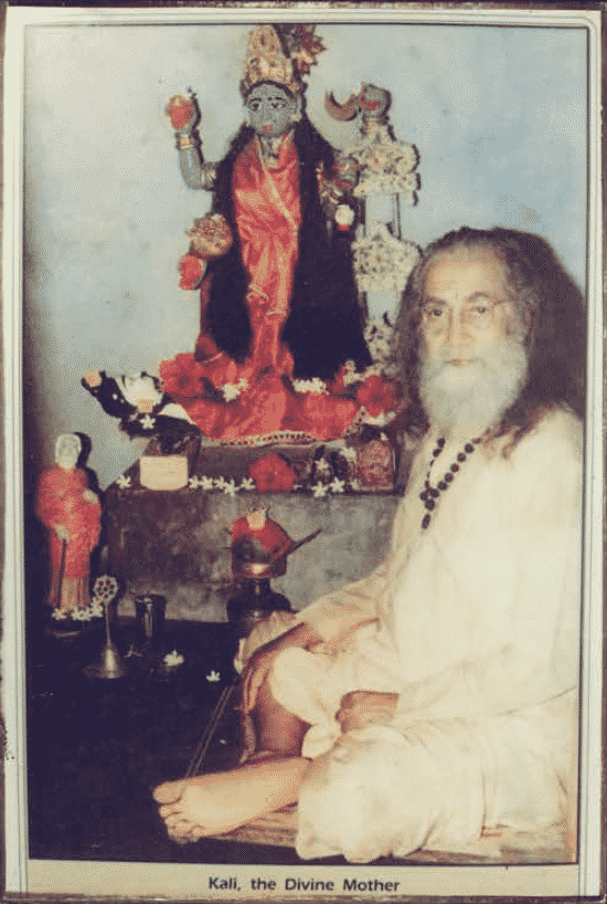 Paramahamsa Hariharananda con Kali la Madre Divina